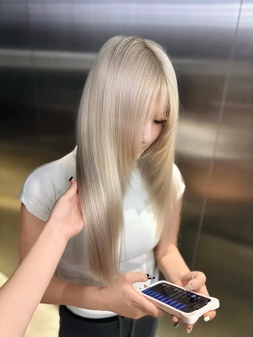 ロング PELE  原宿 airiのヘアスタイル