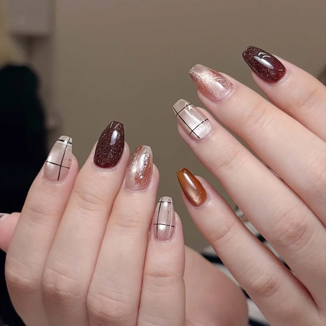 ネイル オーロラネイル クリアネイル フラッシュネイル フレンチネイル ジェルネイル ハンドネイル Sakura Nail Salonのネイルデザイン