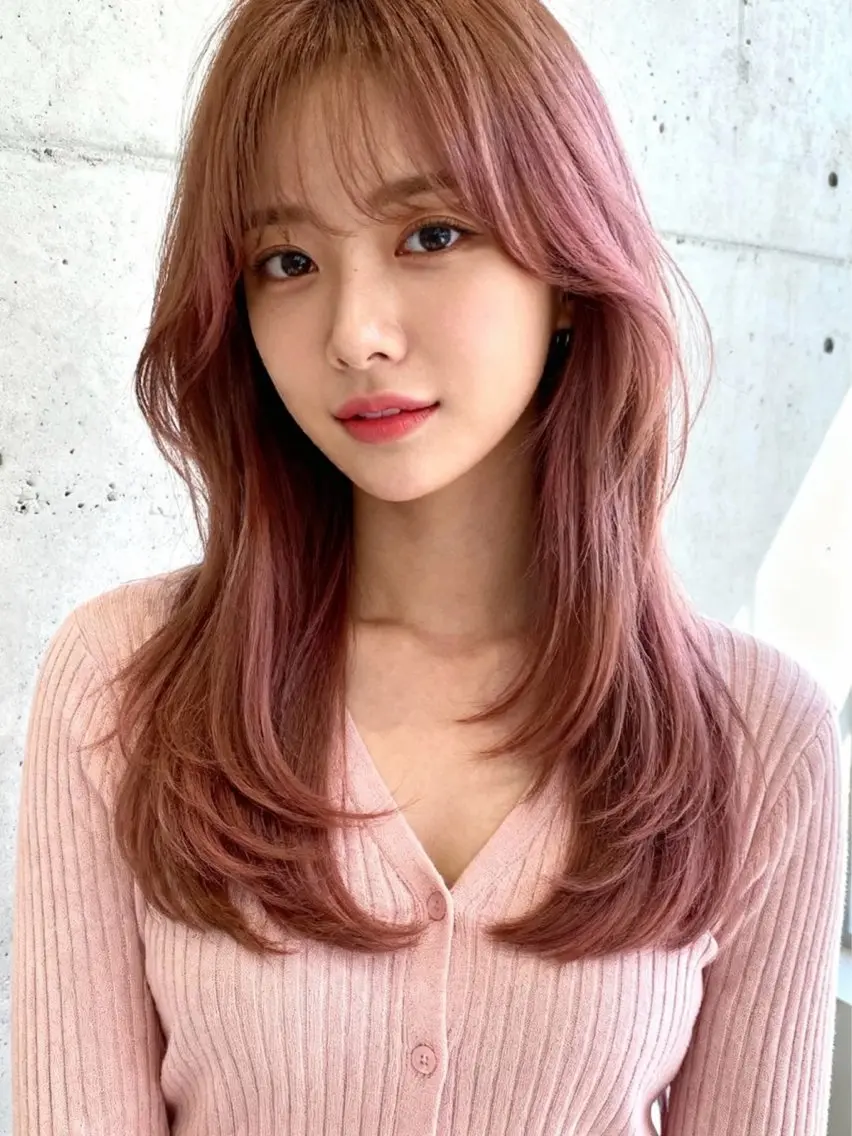 セミロング くびれヘア 顔まわりレイヤー 韓国風ヘア レイヤーカット 小顔カット カット トリートメント 韓国レイヤーカット 🫧大阪梅田レイヤーのヘアスタイル