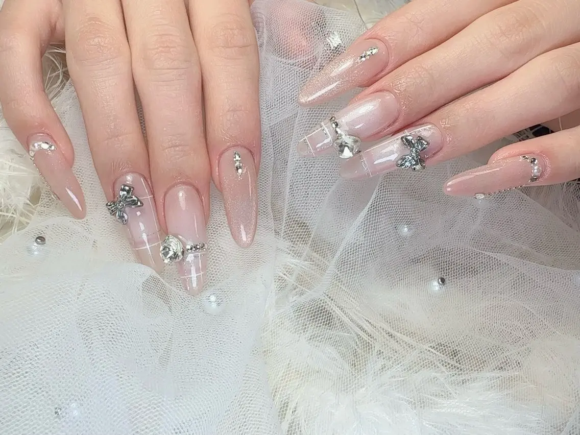 ネイル 成人式 長さ出し フットネイル フレンチネイル ジェルネイル nail salon Feerieのネイルデザイン