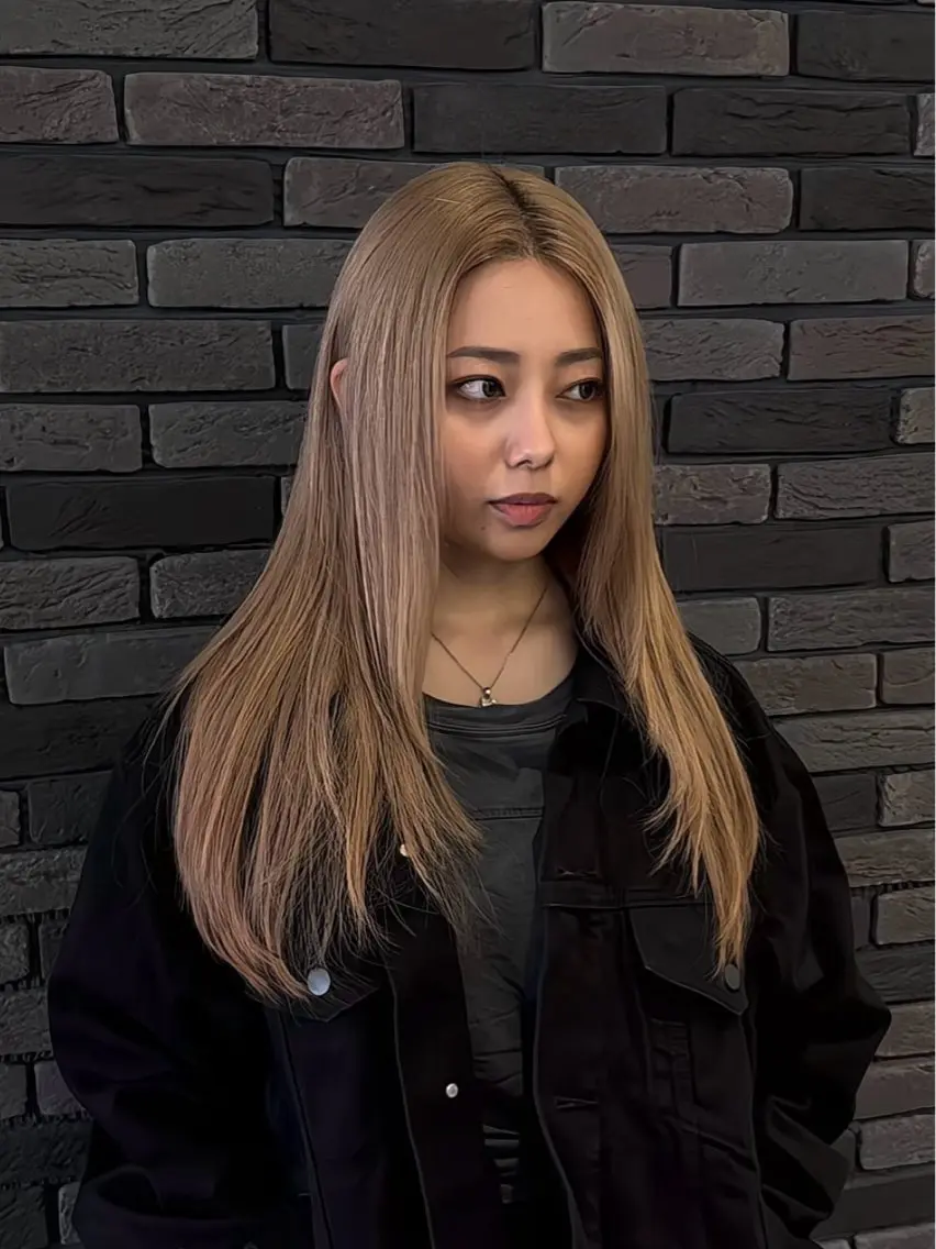 ロング カラー ベージュカラー ブリーチ ケアブリーチ 透明感カラー ダブルカラー カット ヘアカラー Kensho 京都駅 ケアブリーチのヘアスタイル