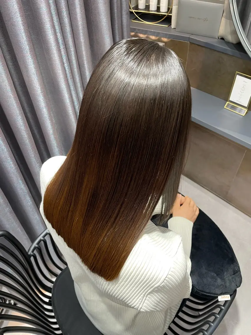 セミロング 榊原竜弥 髪質改善/美髪作りのヘアスタイル