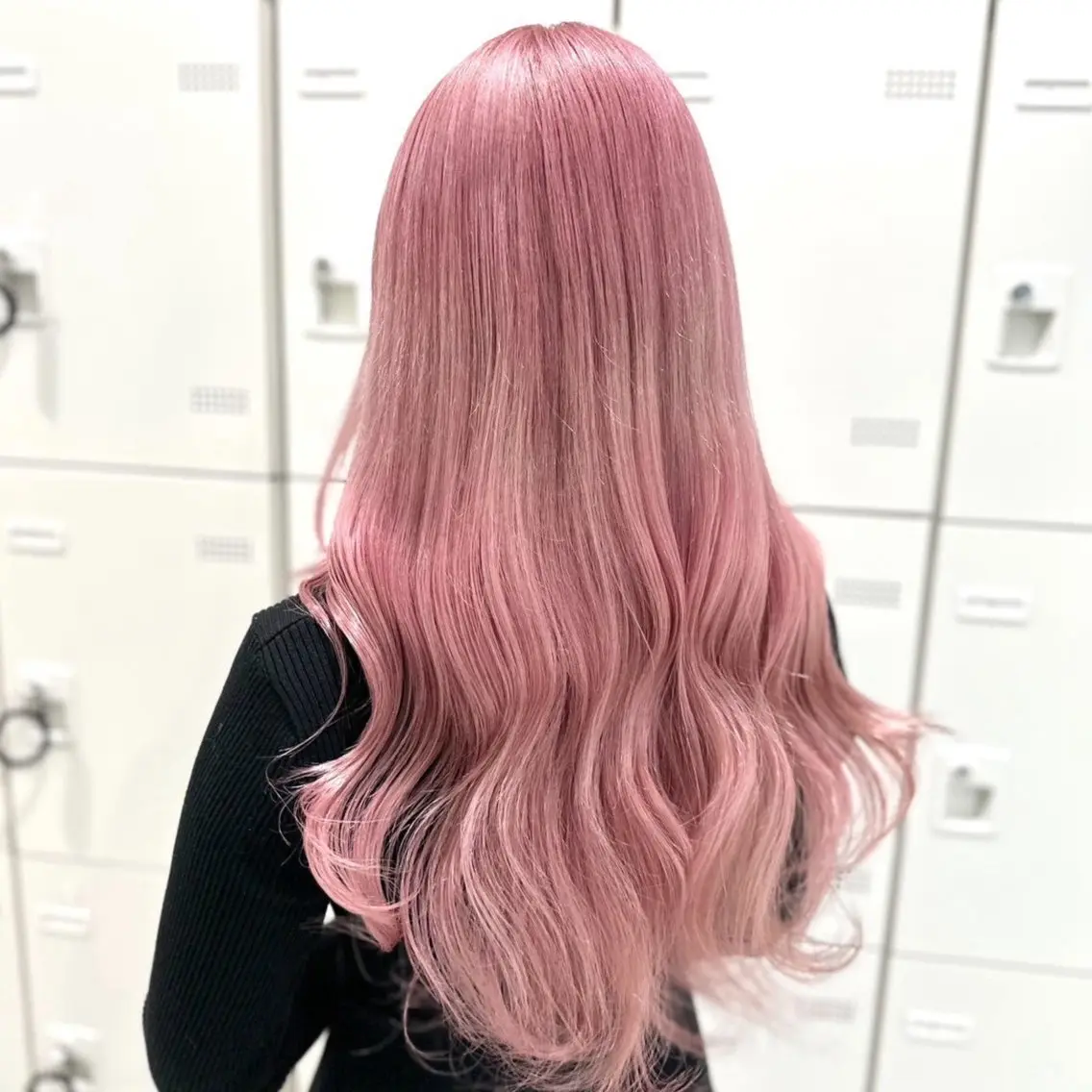 セミロング カラー ヘアアレンジ ヘアカラー トリートメント 🌈くれは🎨デザイ ン🌟ダメージレスのヘアスタイル