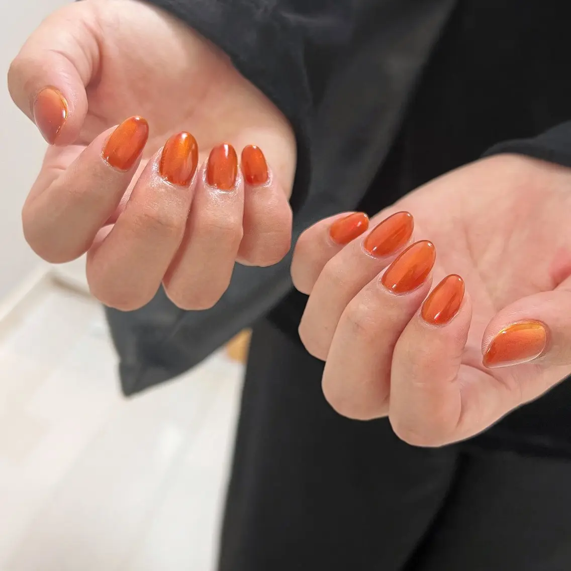 ネイル ブラウン ミラーネイル ワンカラーネイル オレンジ ハンドネイル pointillé .ayaのネイルデザイン