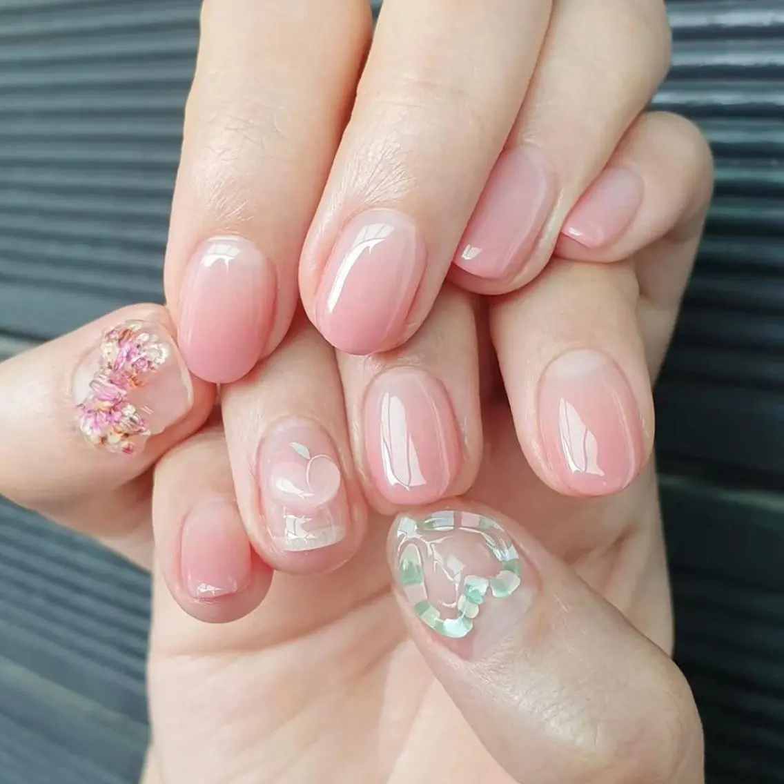 ネイル ハンドネイル Queens 新宿本店のネイルデザイン