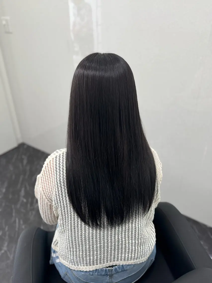ロング カラー パーマ ヘアアレンジ メンズ キッズ メンズ韓国風 黒髪 ブルーカラー ブルーブラック ブラウンカラー 髪質改善Ⅰ透明感 艶カラーⅠたつやのヘアスタイル