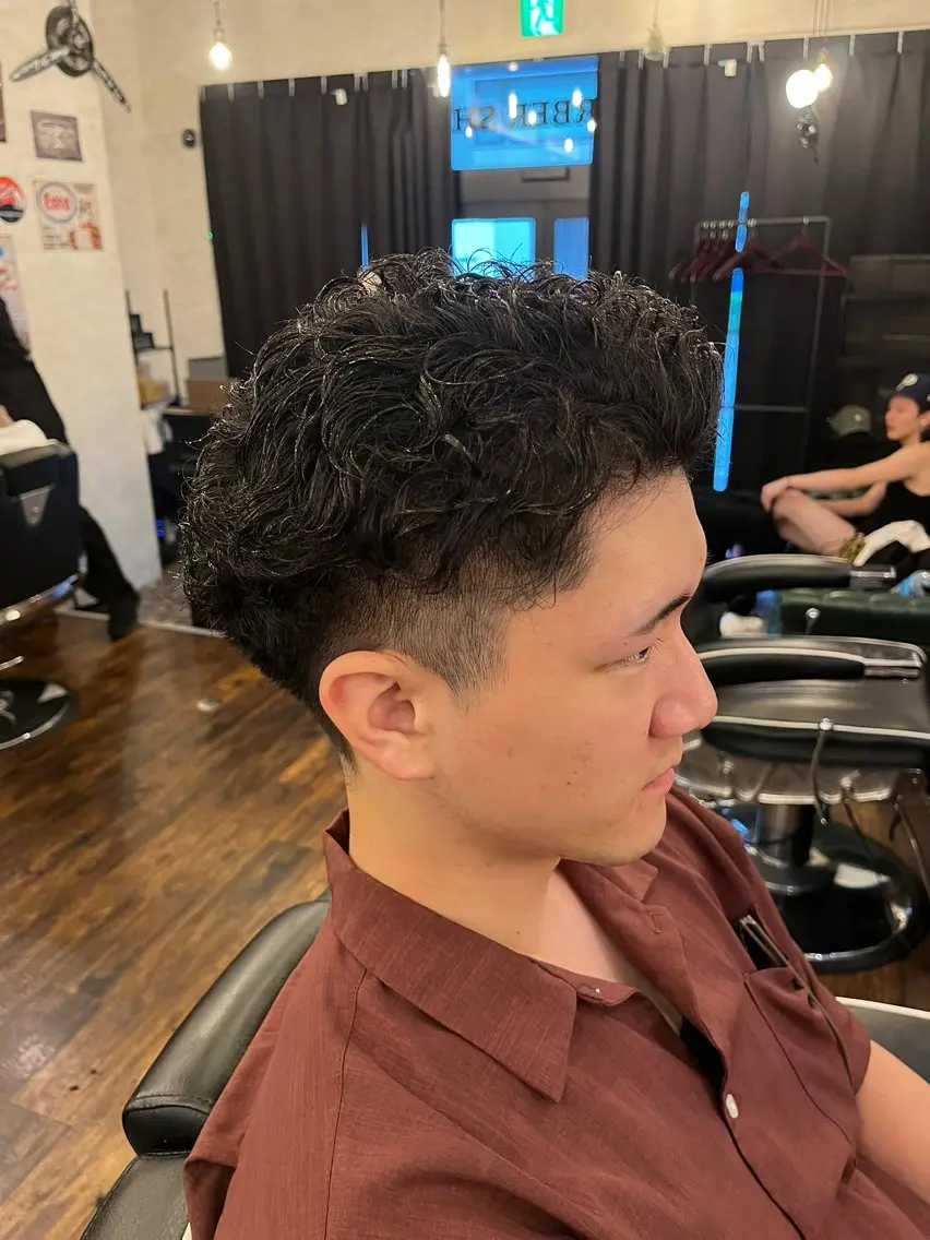 ショート 山崎 ユキヤのヘアスタイル