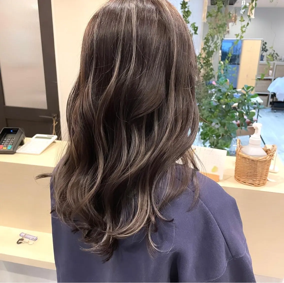 ロング カラー ハイライト／艶カラー 大河シンジのヘアスタイル