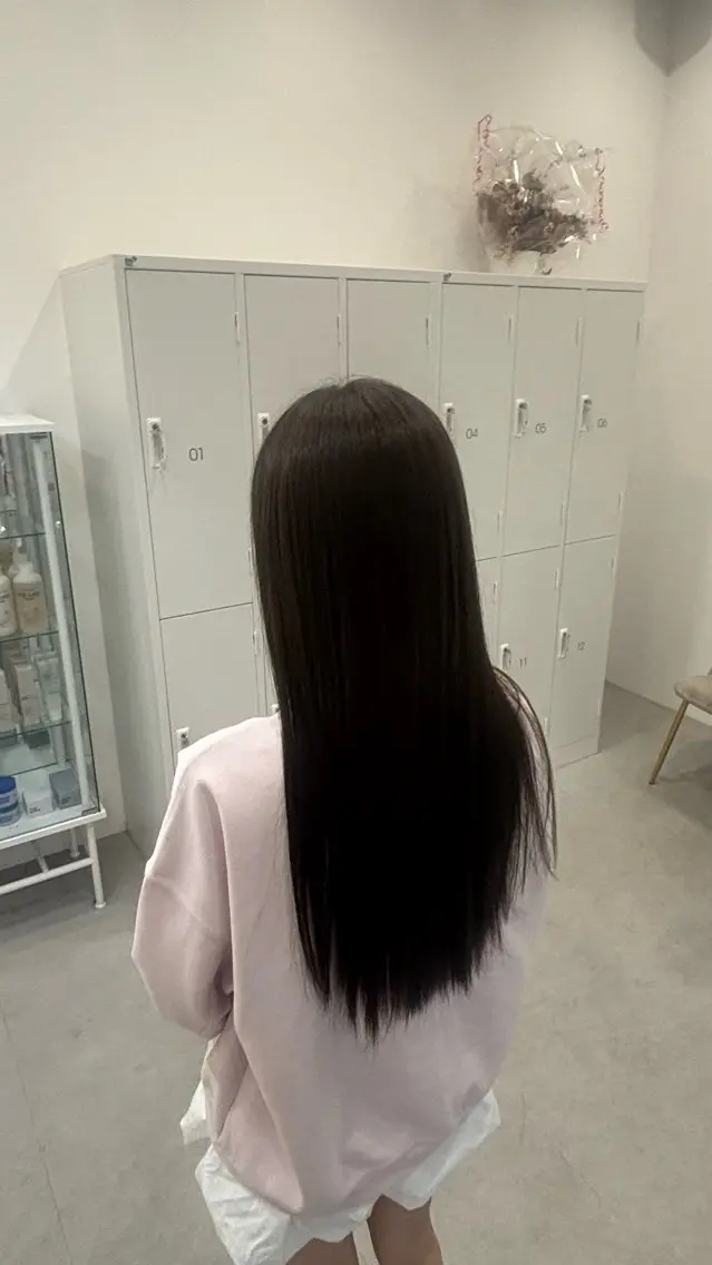 ロング カラー Agu. / KAEDEのヘアスタイル