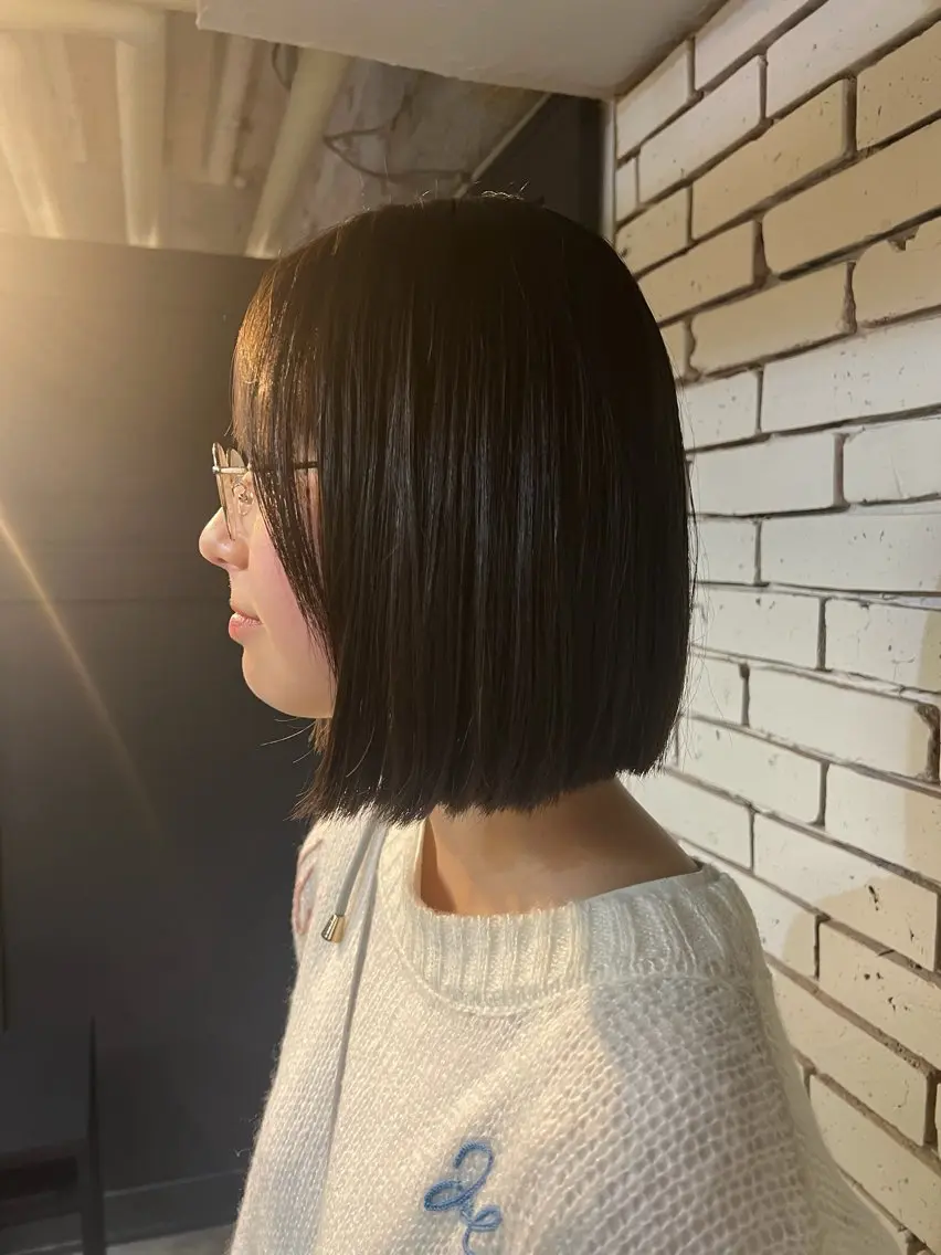 ミディアム 切りっぱなしボブ ボブ カット 💘札幌クロスパーマ 髪質改善💘rinaのヘアスタイル