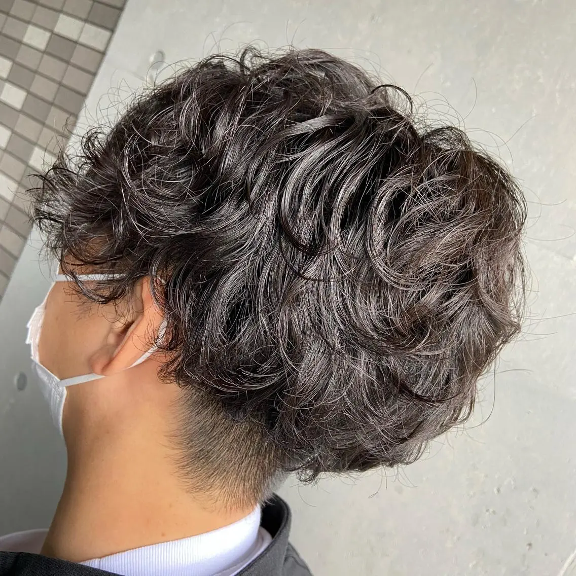 ショート パーマ メンズ メンズパーマ 💜推しインナー カラー/菊池柊真💜のヘアスタイル
