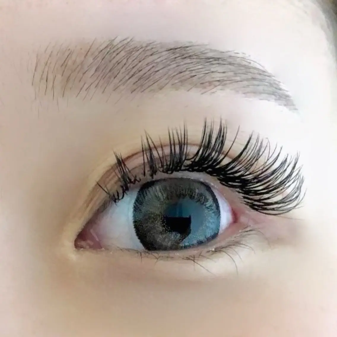 マツエク・マツパ バインドロック FUJIMOTO asukaのネイルデザイン