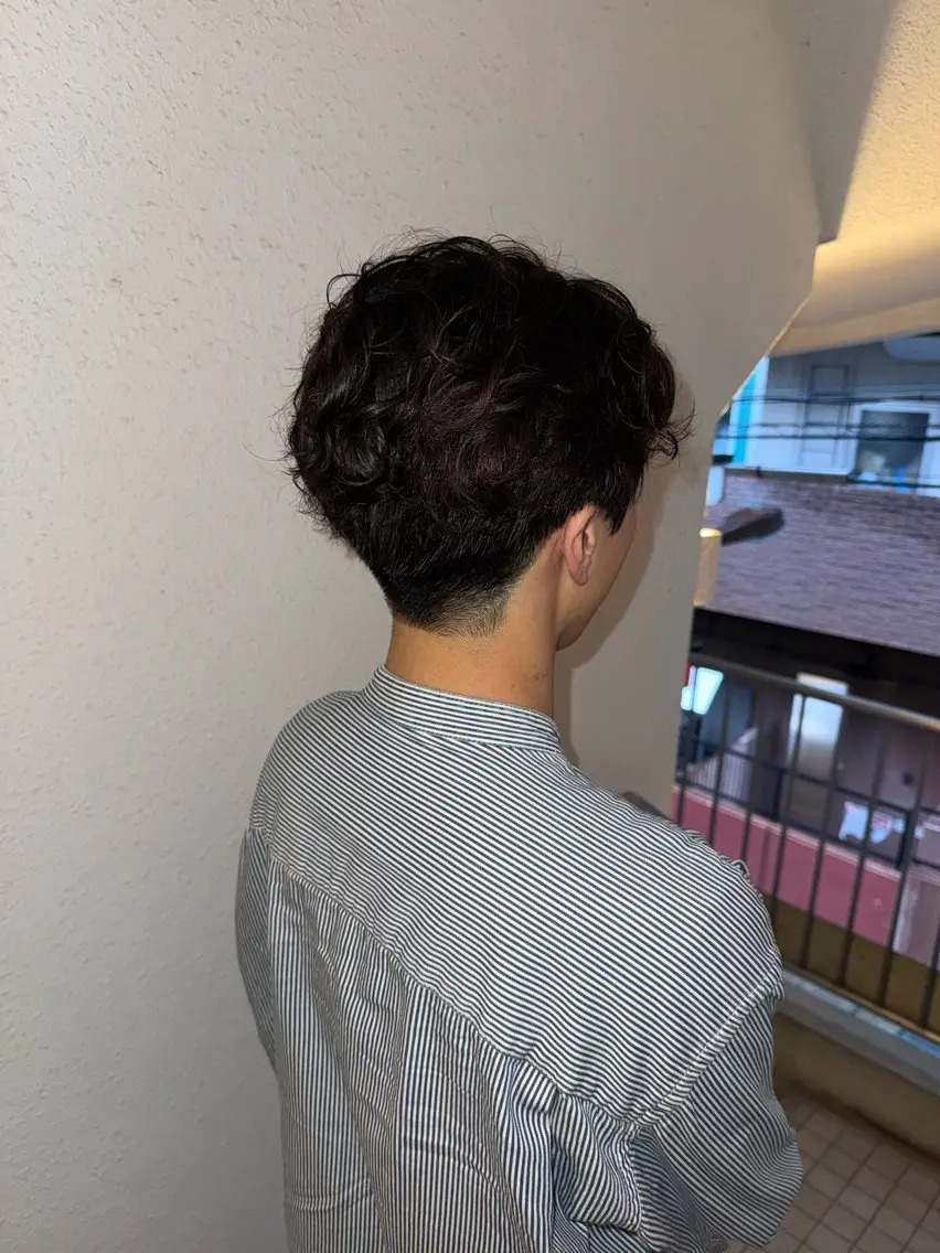 パーマ メンズ 刈り上げ パーマ 津江 唯花のヘアスタイル