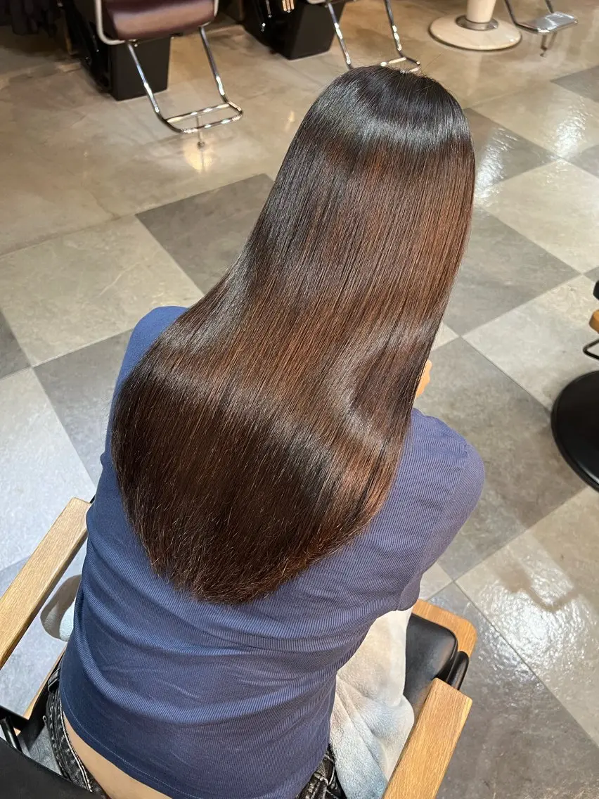 ロング パーマ 縮毛矯正 トリートメント 渡邊 和紀のヘアスタイル