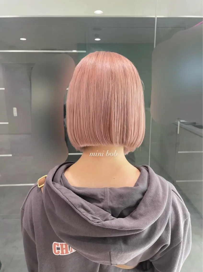 ショート カラー ブリーチ ハイトーンカラー ボブ 透明感カラー・レイヤ ー🎀amika🎀のヘアスタイル