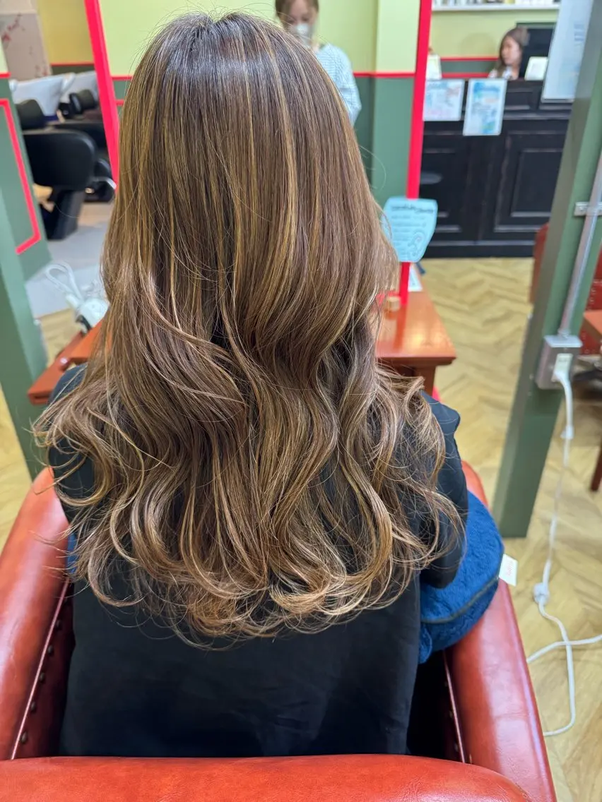 ロング 米倉 麻衣のヘアスタイル