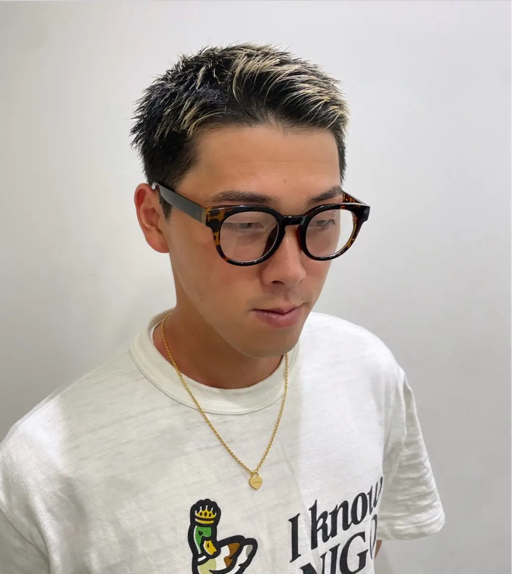 【破格‼️これでmen'sオールマイティーOK🕺✨】メンズカット+カラー+炭酸ミニヘッドスパ（5分）+眉カット🔥の写真
