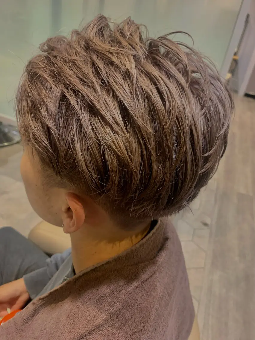カラー メンズ カット ヘアカラー 石井 彩乃のヘアスタイル