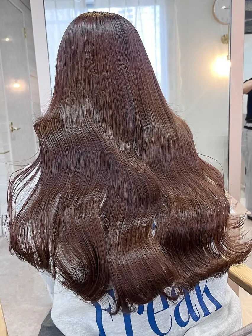 ロング エクステ 🐈‍⬛momo🐾 ダブルカラーのヘアスタイル