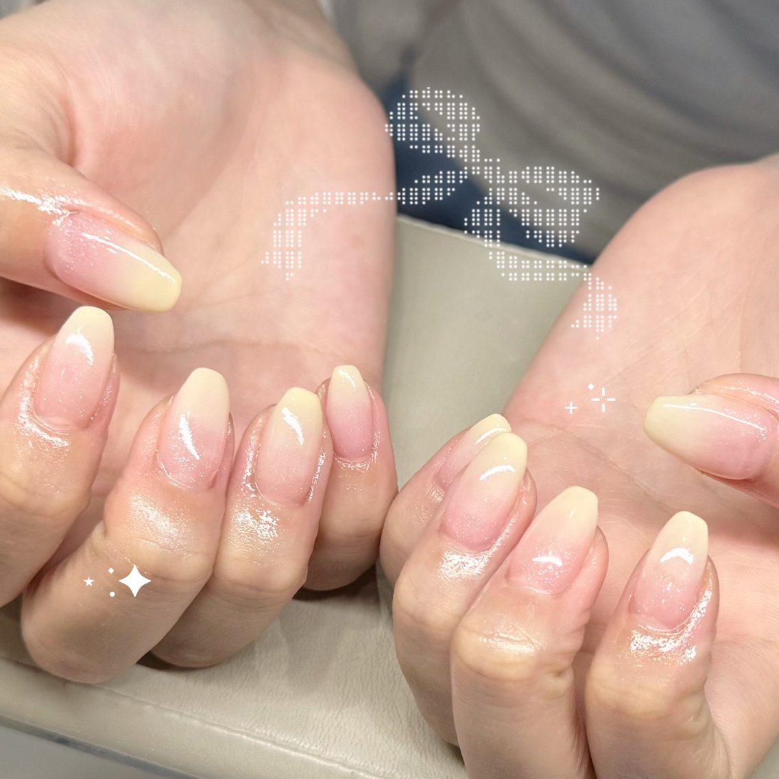 ケア＋🩶グラデーションネイル🩶の写真