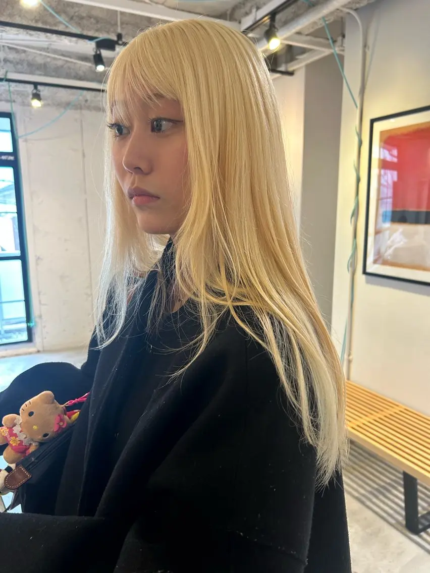 ロング カラー ブロンド ロング カット ヘアカラー トリートメント 村上雅人 ナチュラルモードのヘアスタイル