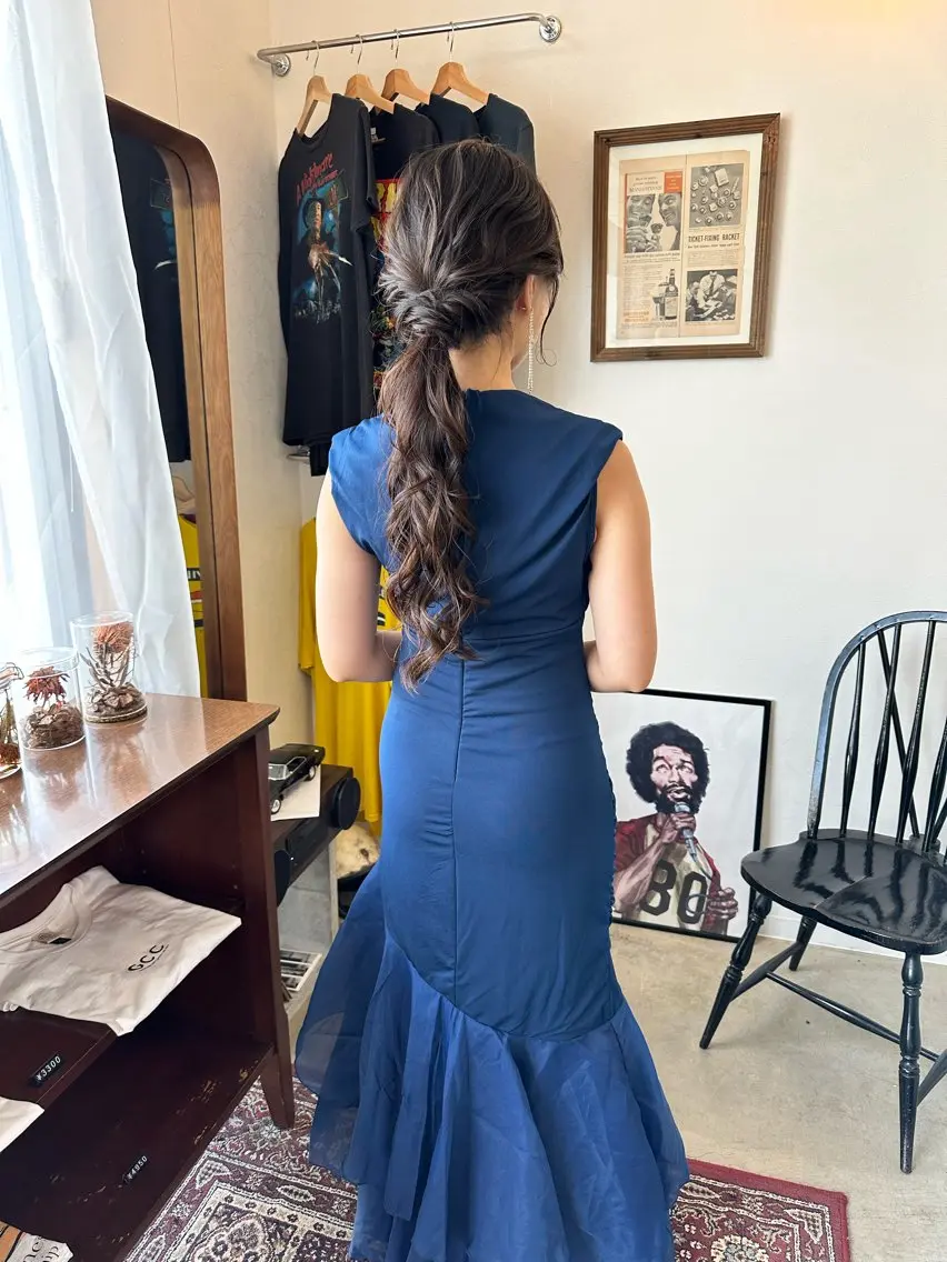ロング ヘアアレンジ 岩村 夏姫のヘアスタイル
