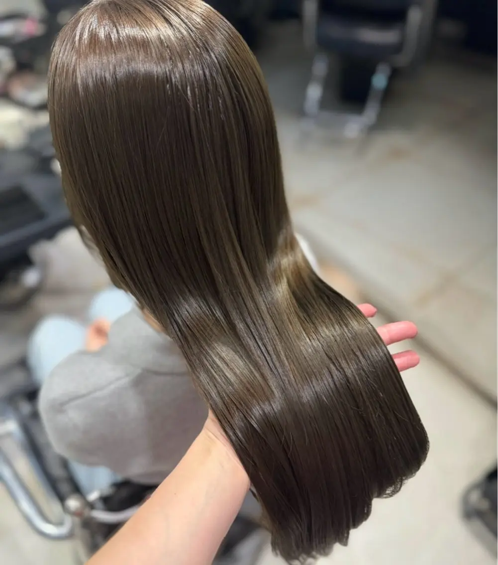 ロング カラー パーマ ヘアアレンジ カット ヘアカラー トリートメント ヘアセット 透明感/オリーブ/ グレージュ/YUKAのヘアスタイル