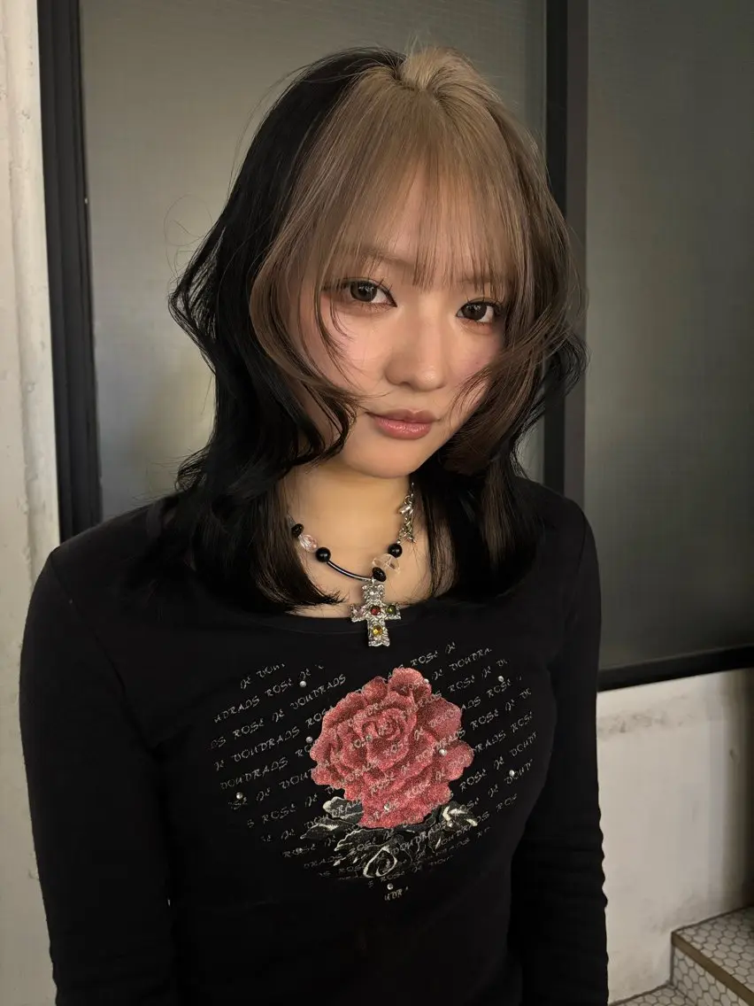 セミロング ヘアカラー 🎀抜け感ナチュラル 🎵asuna🪽のヘアスタイル