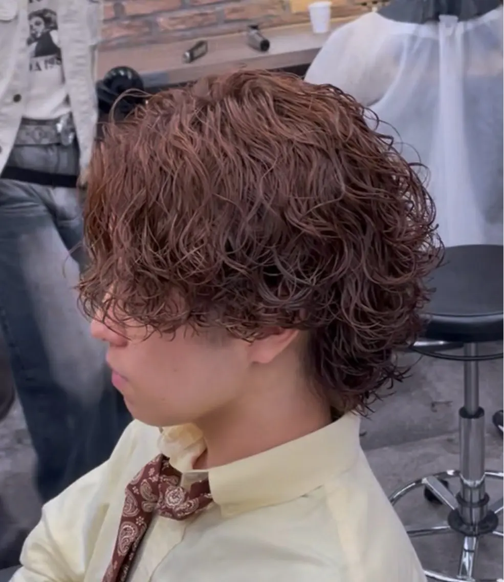 ミディアム パーマ メンズ カット パーマ 【メンズ特化】海外風 スパイキー/トムのヘアスタイル