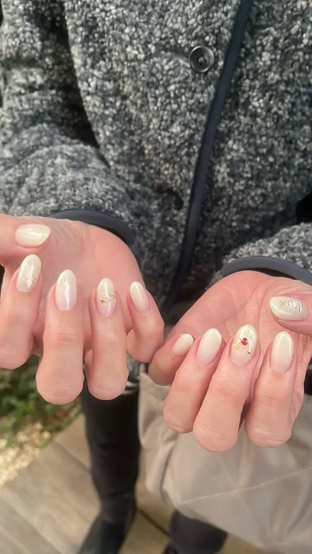 ネイル ニュアンスネイル シンプルネイル SAKU nail 作島茜のネイルデザイン