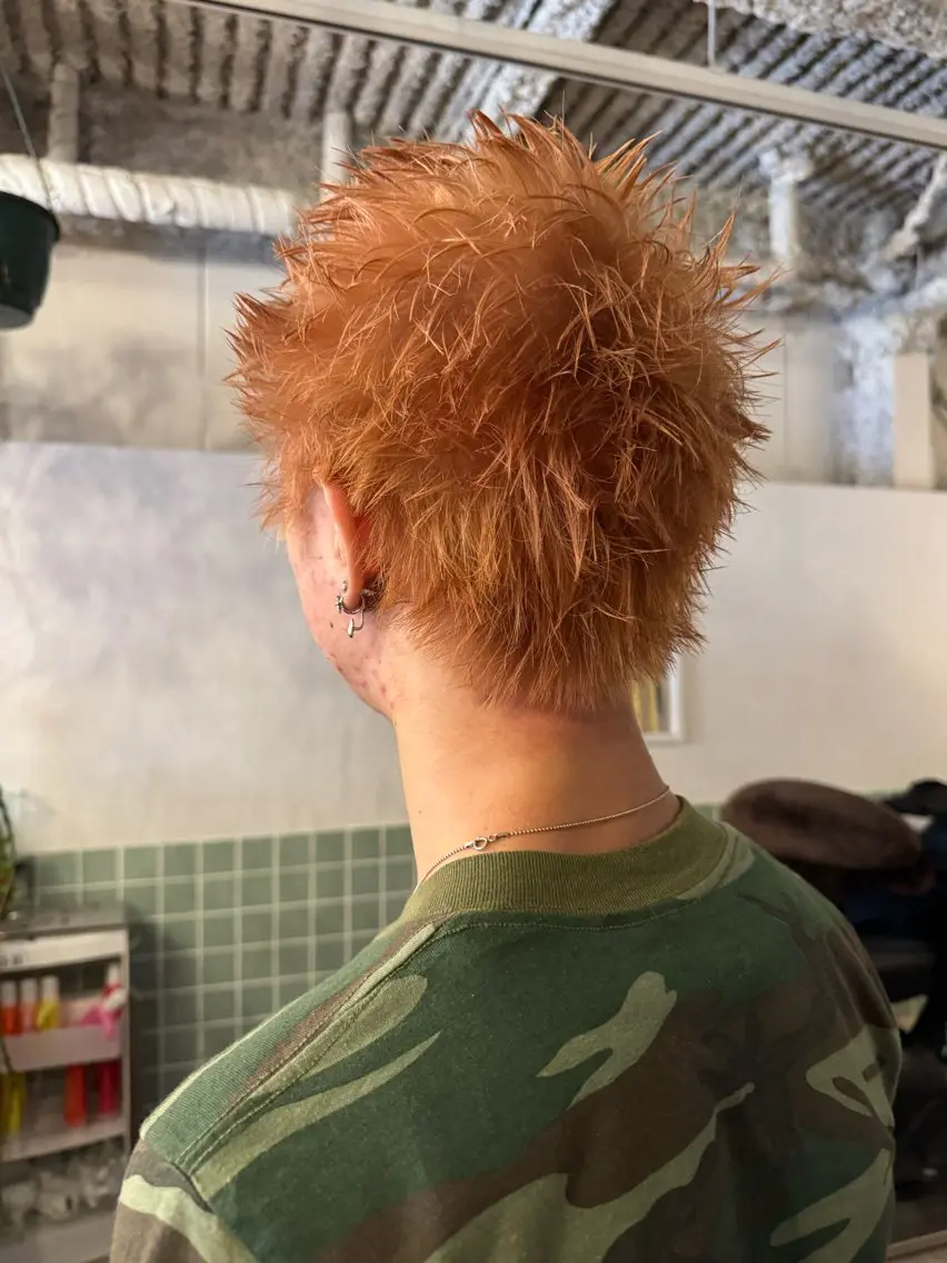 {メンズ限定}カット＋ブリーチ(1回)スパイキーショートのブリーチからはこちらから！の写真
