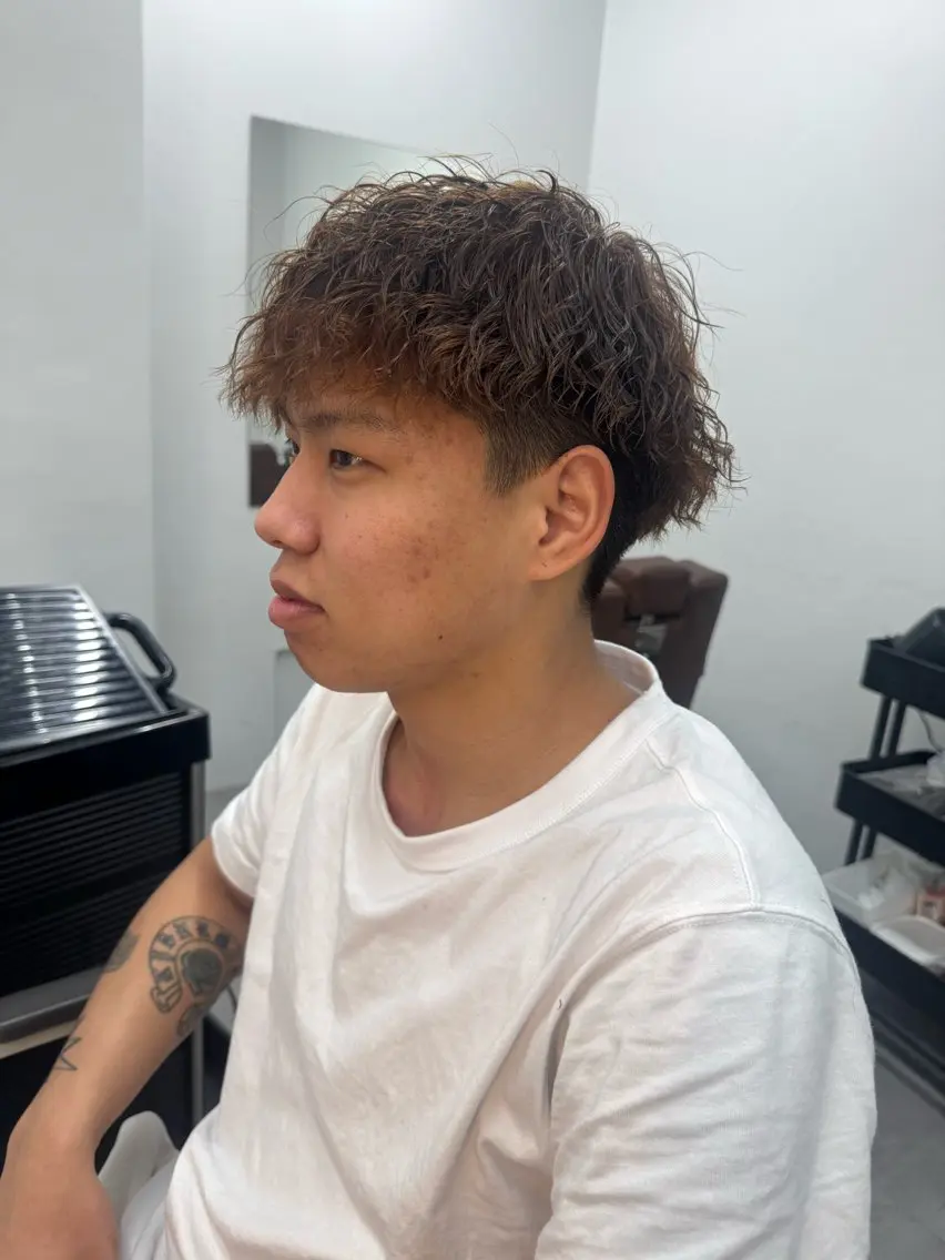 カラー ヘアカラー カタオカ ケンジのヘアスタイル