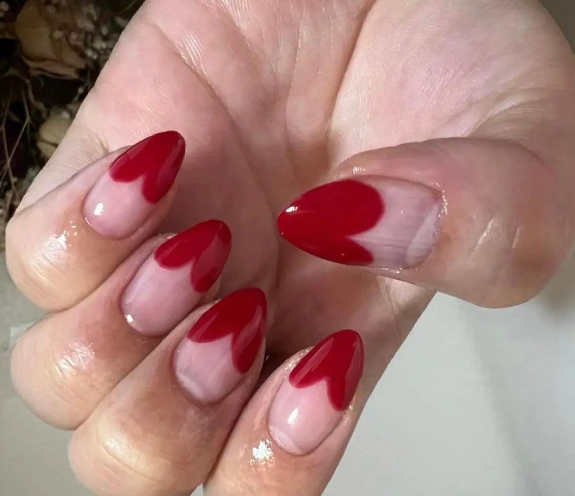 ネイル フレンチネイル ハート Nail salon SEICAのネイルデザイン
