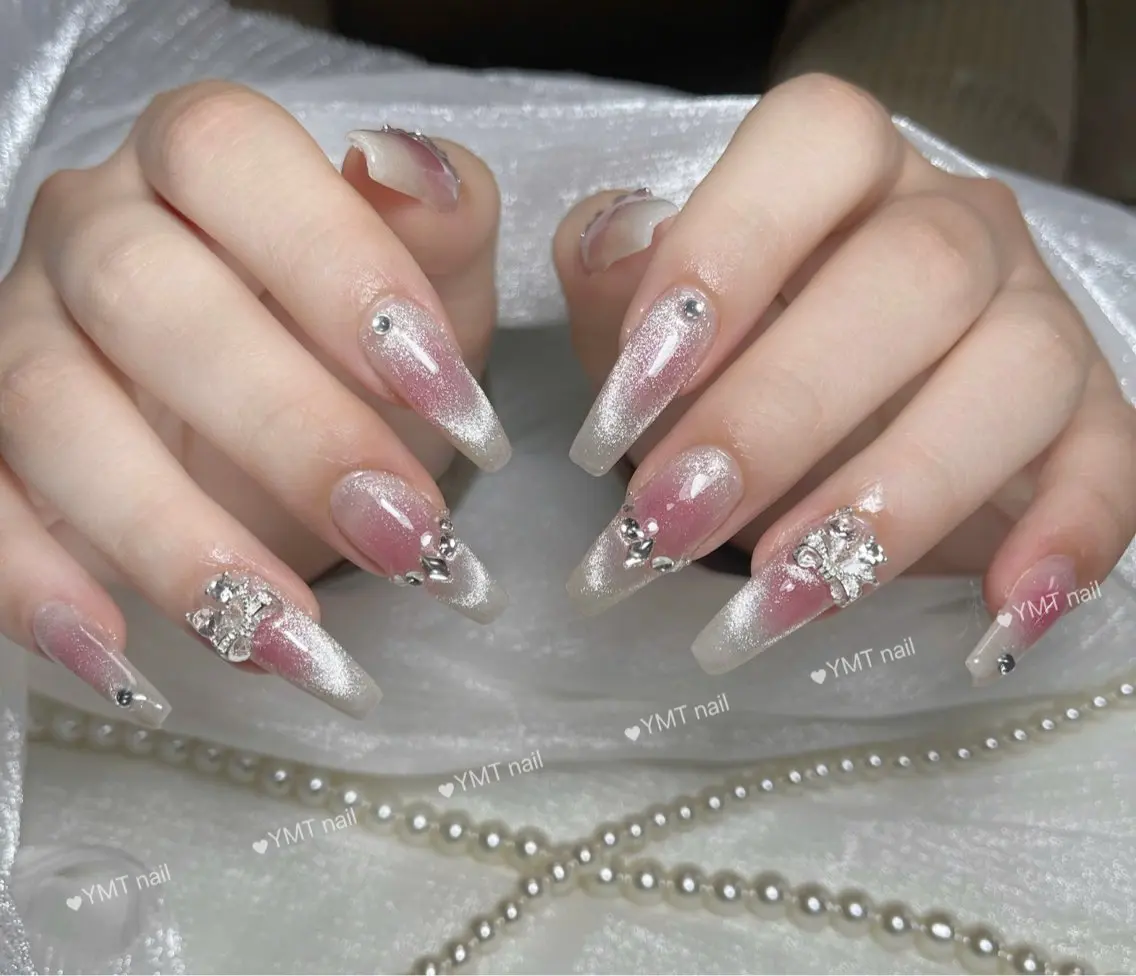 ネイル 長さ出し フットネイル ジェルネイル 韓国ネイル マグネットネイル ハンドネイル YMT NailStudioのネイルデザイン