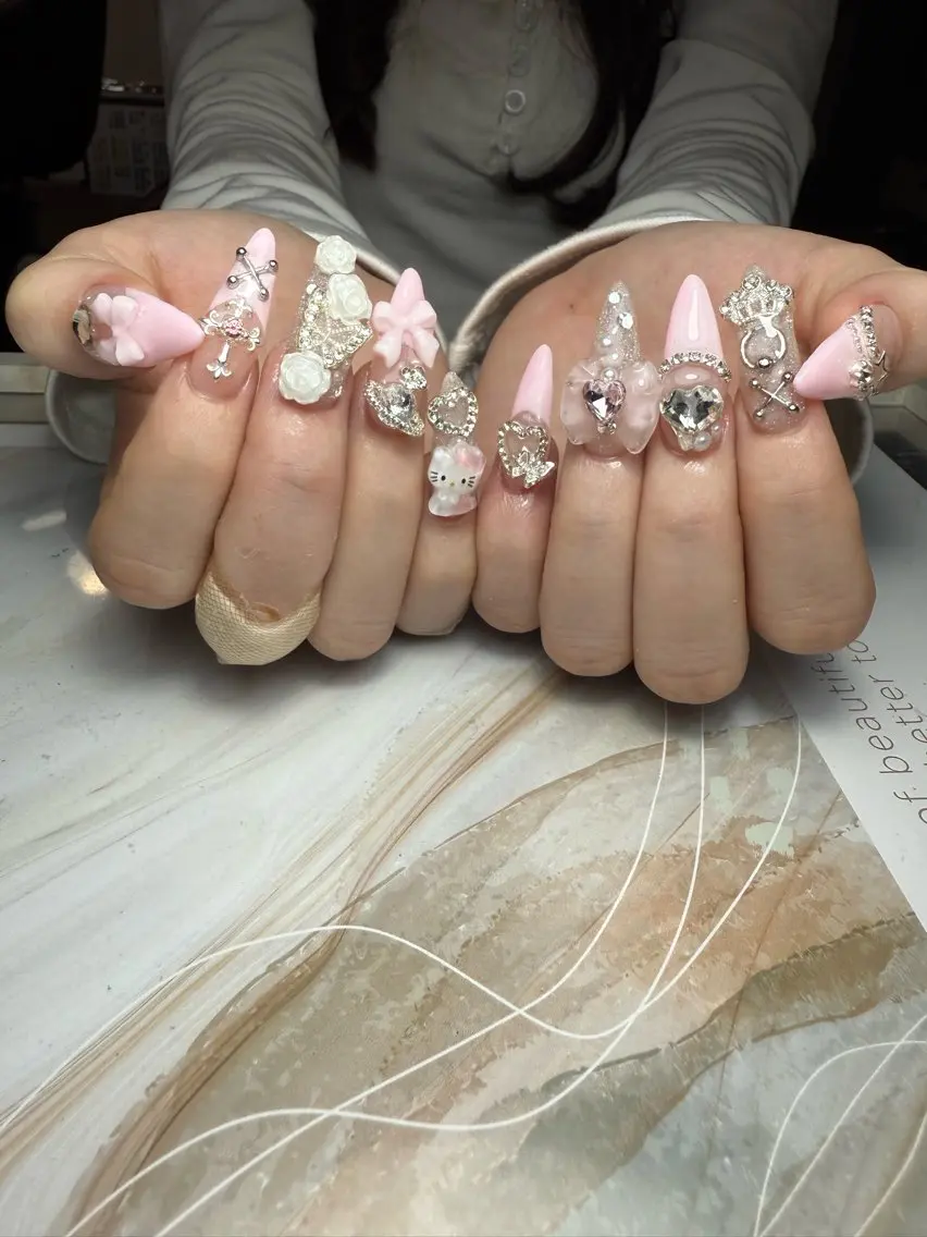 ネイル akina nailsのネイルデザイン