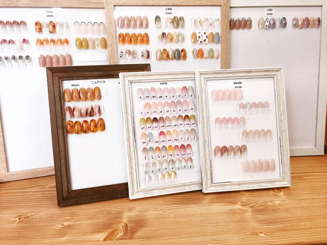 ネイル フットネイル ミラーネイル ニュアンスネイル ショートネイル 冬ネイル nailroom OHANA🌴のネイルデザイン