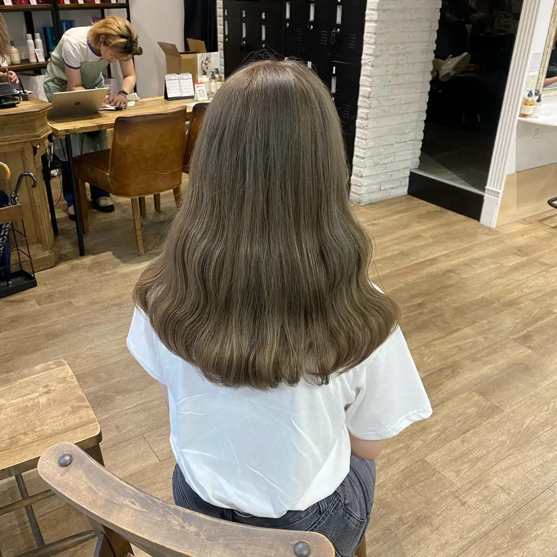 ロング カラー ヘアアレンジ ヘアカラー トリートメント あおい 🍒暖色カラーのヘアスタイル