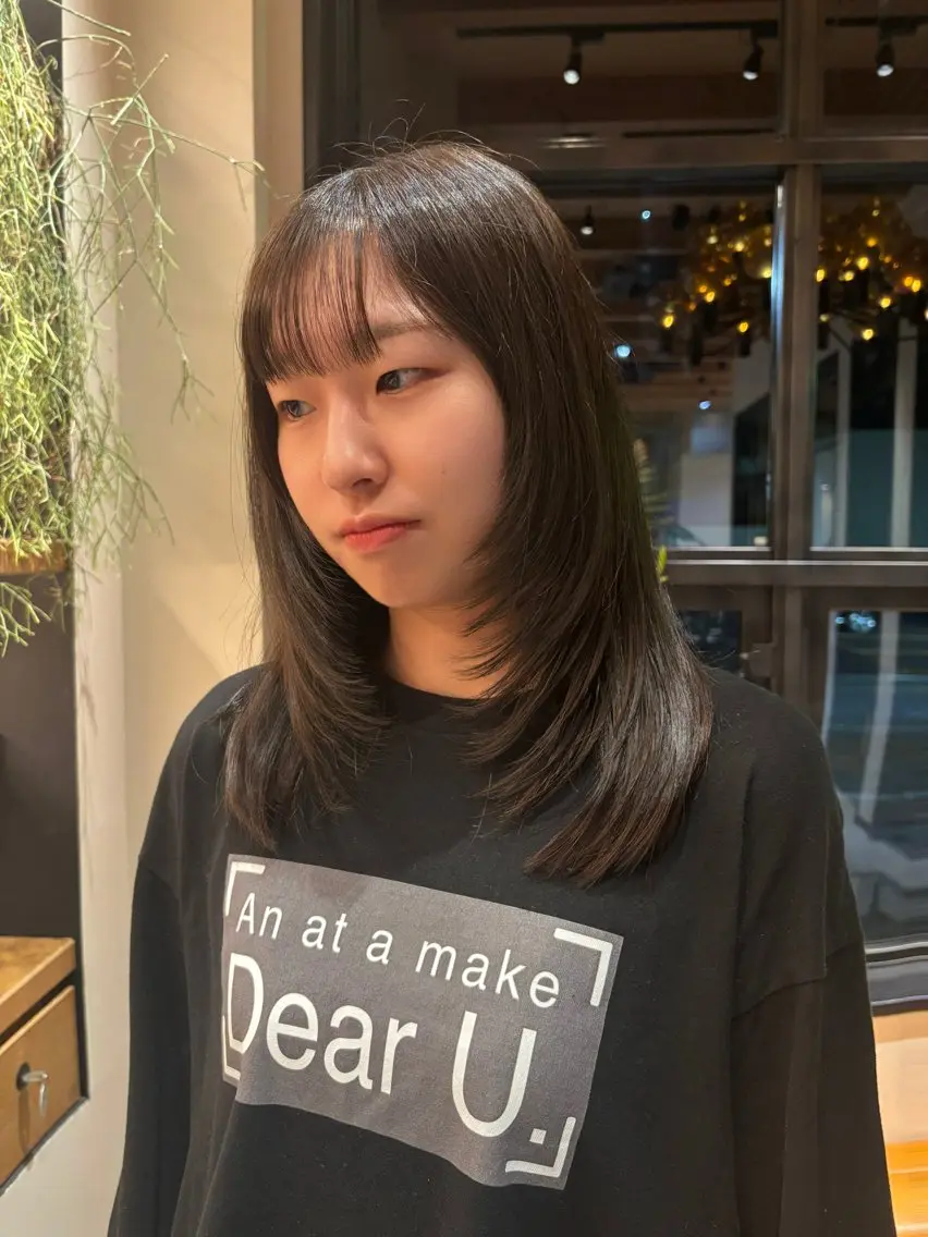ロング レイヤーカット 前田 唯のヘアスタイル