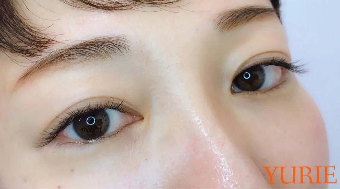 マツエク・マツパ カラーマツエク フラットラッシュ ナチュラル Chérie Yurieのマツエク・マツパデザイン
