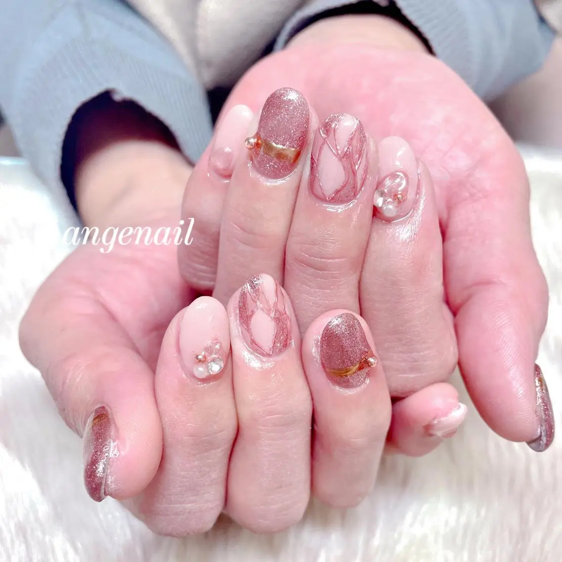 ネイル ハンドネイル オーナーネイリスト MAKIのネイルデザイン