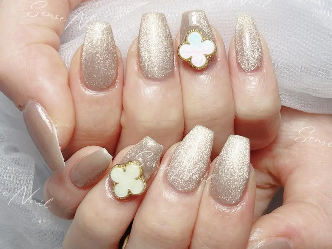 ネイル ハンドネイル ハンドケア Feinn Ink💕のネイルデザイン