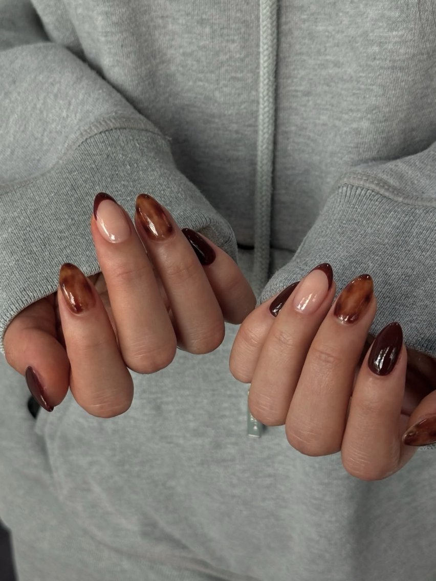 ネイル アートネイル フレンチネイル ジェルネイル キラキラネイル 韓国ネイル ハンドネイル ICE Nailsのネイルデザイン