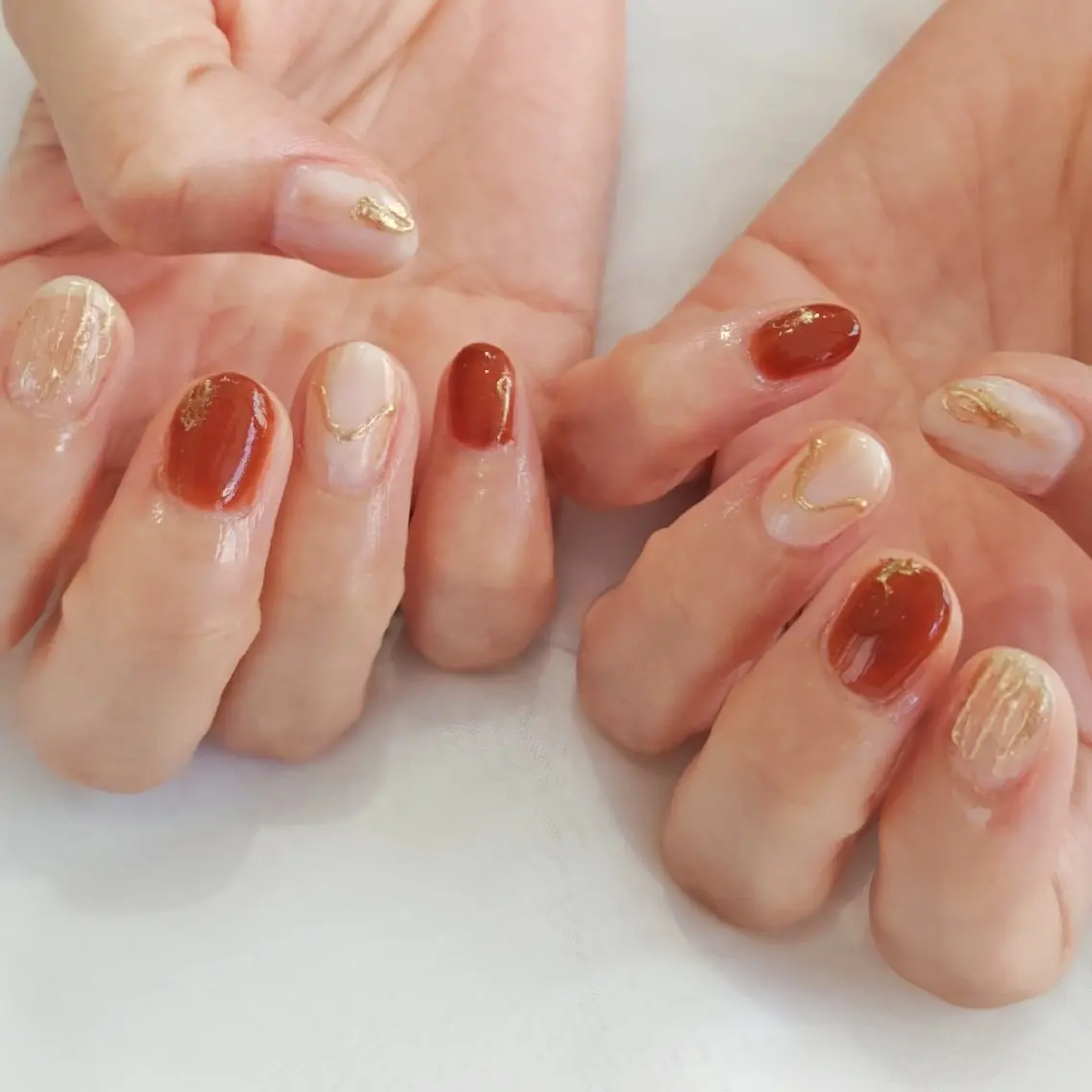 ネイル ミラーネイル ニュアンスネイル 夏ネイル ハンドネイル felicita fumi🩷のネイルデザイン