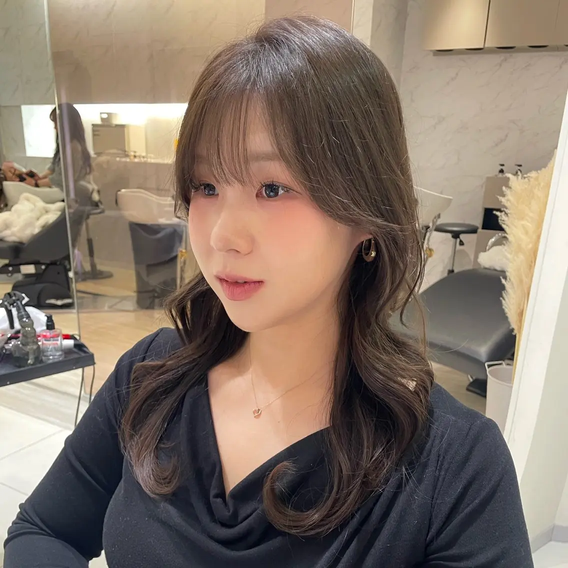 セミロング カラー カット ヘアカラー トリートメント レイヤー×顔周 り×髪質改善/MIUのヘアスタイル