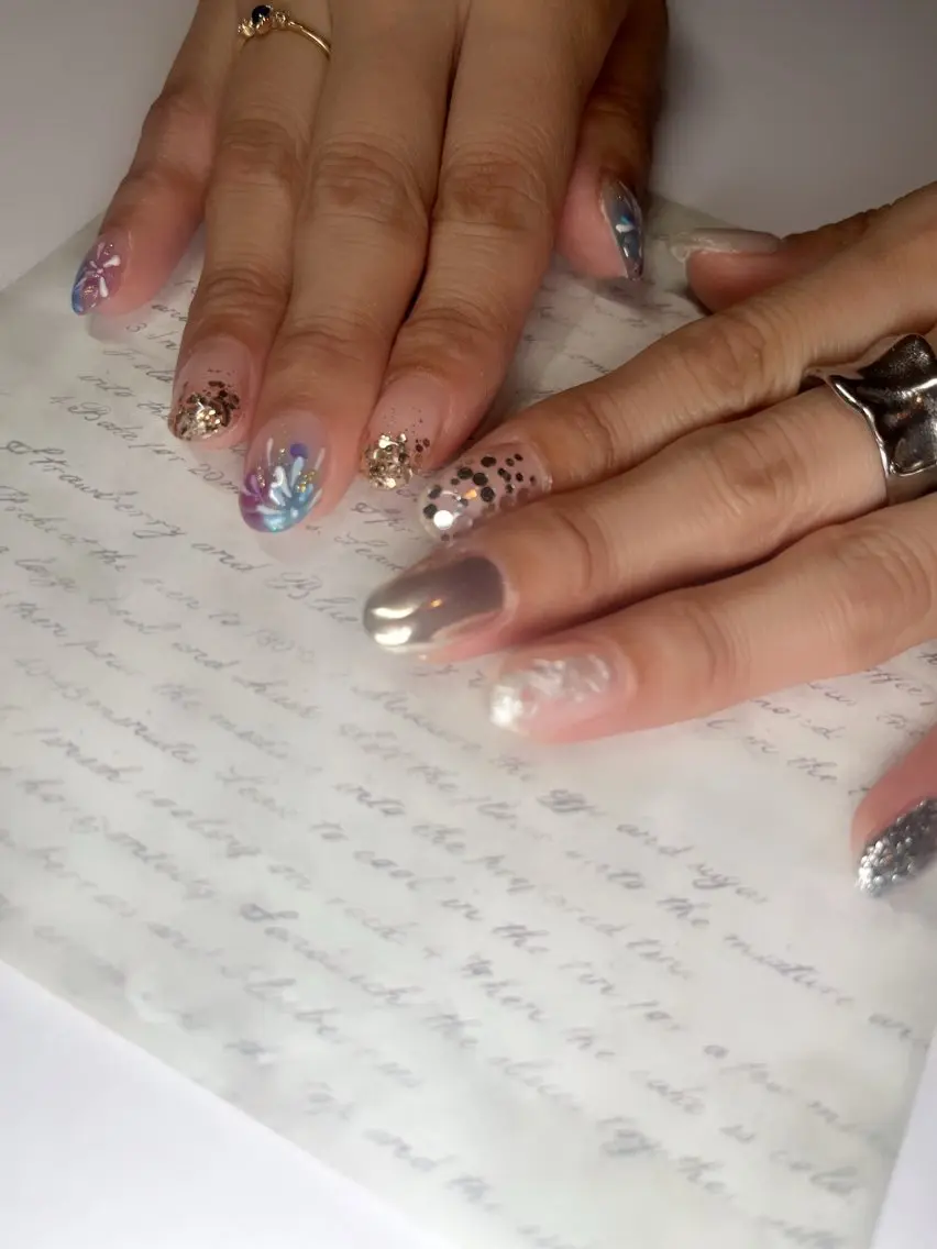 ネイル ハンドネイル li___nail 31のネイルデザイン