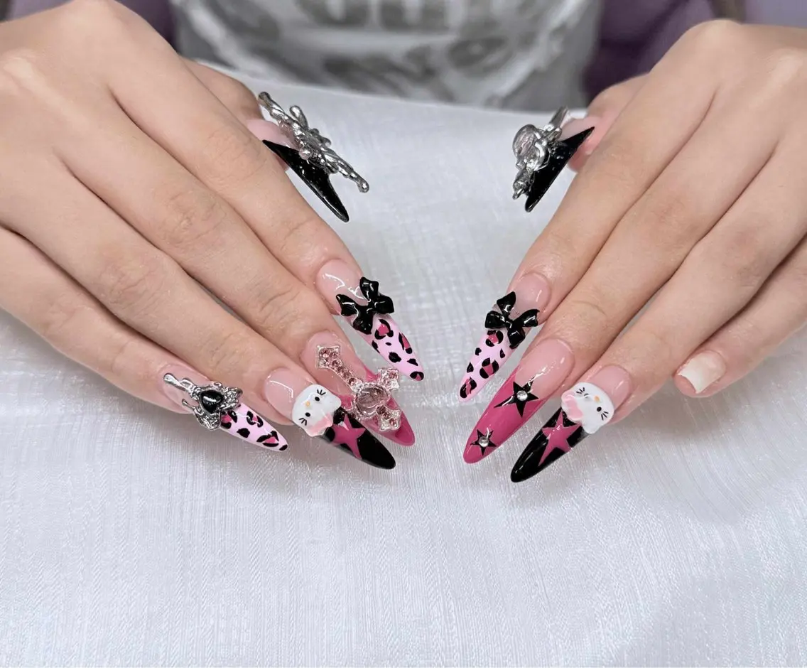 ネイル ハンドネイル Lee Nailsのネイルデザイン