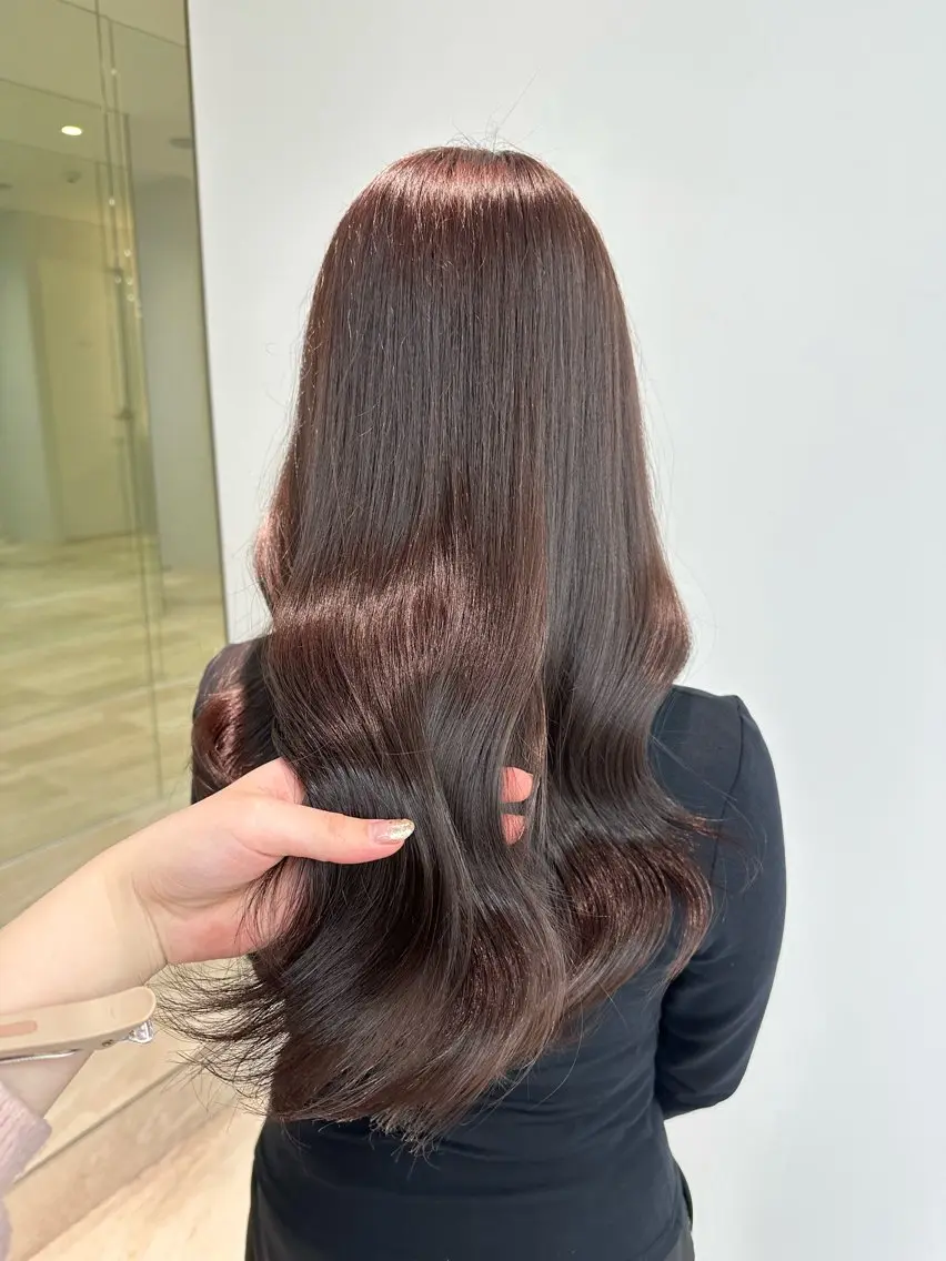 ロング カット ヘアカラー トリートメント Lond  Emi 艶髪モテヘアのヘアスタイル