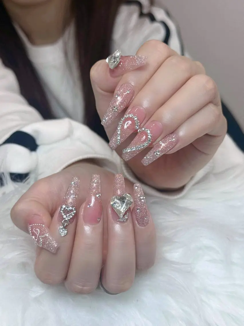 ネイル オーロラネイル ボルドー ブラウン 氷ネイル・うるうるネイル キラキラネイル ハンドネイル Julli NailStudioのネイルデザイン