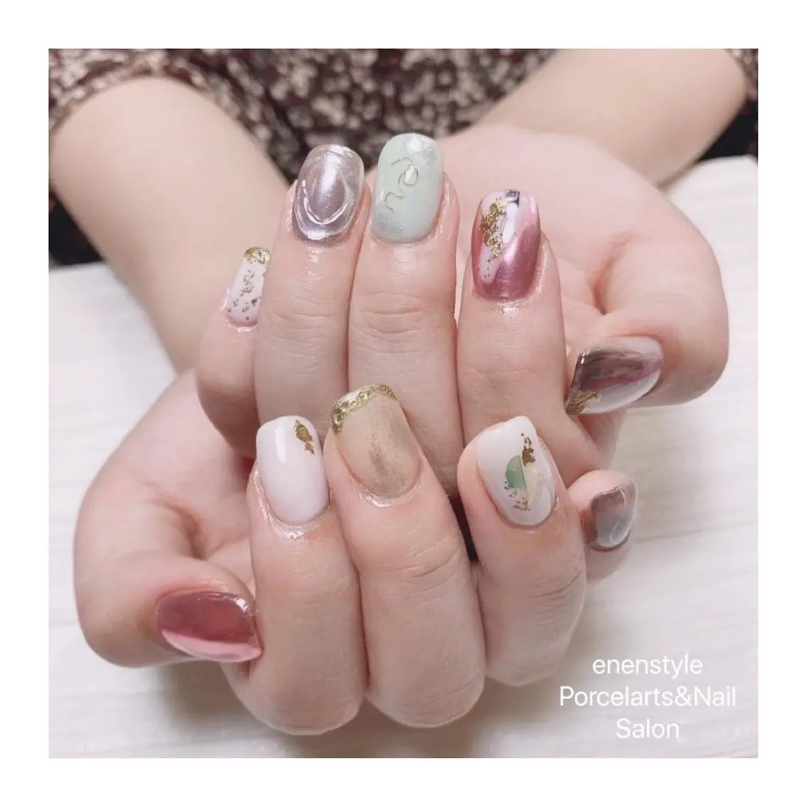 ミディアム ネイル ハンドネイル 🐾enen style 🐾のネイルデザイン