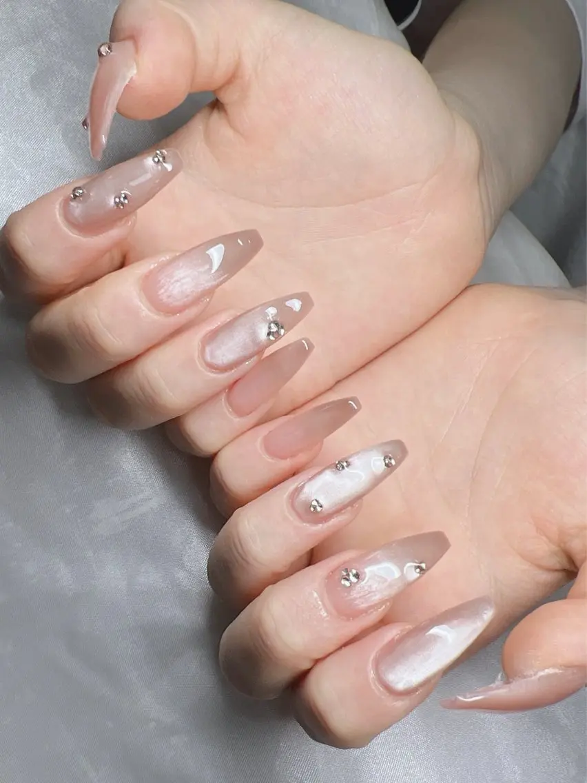 ネイル 長さ出し グラデーション キラキラネイル マグネットネイル ニュアンスネイル ハンドネイル Lee Nails チップ長さだし専門店のネイルデザイン